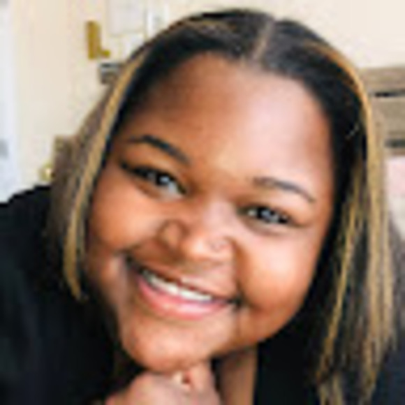 Meet your Posher, Ladavia - Picture 1 of 1